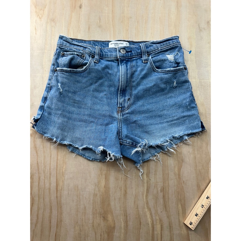 Abercrombie & Fitch The Skinny High Rise Denim Shorts Medium Wash Distressed 27